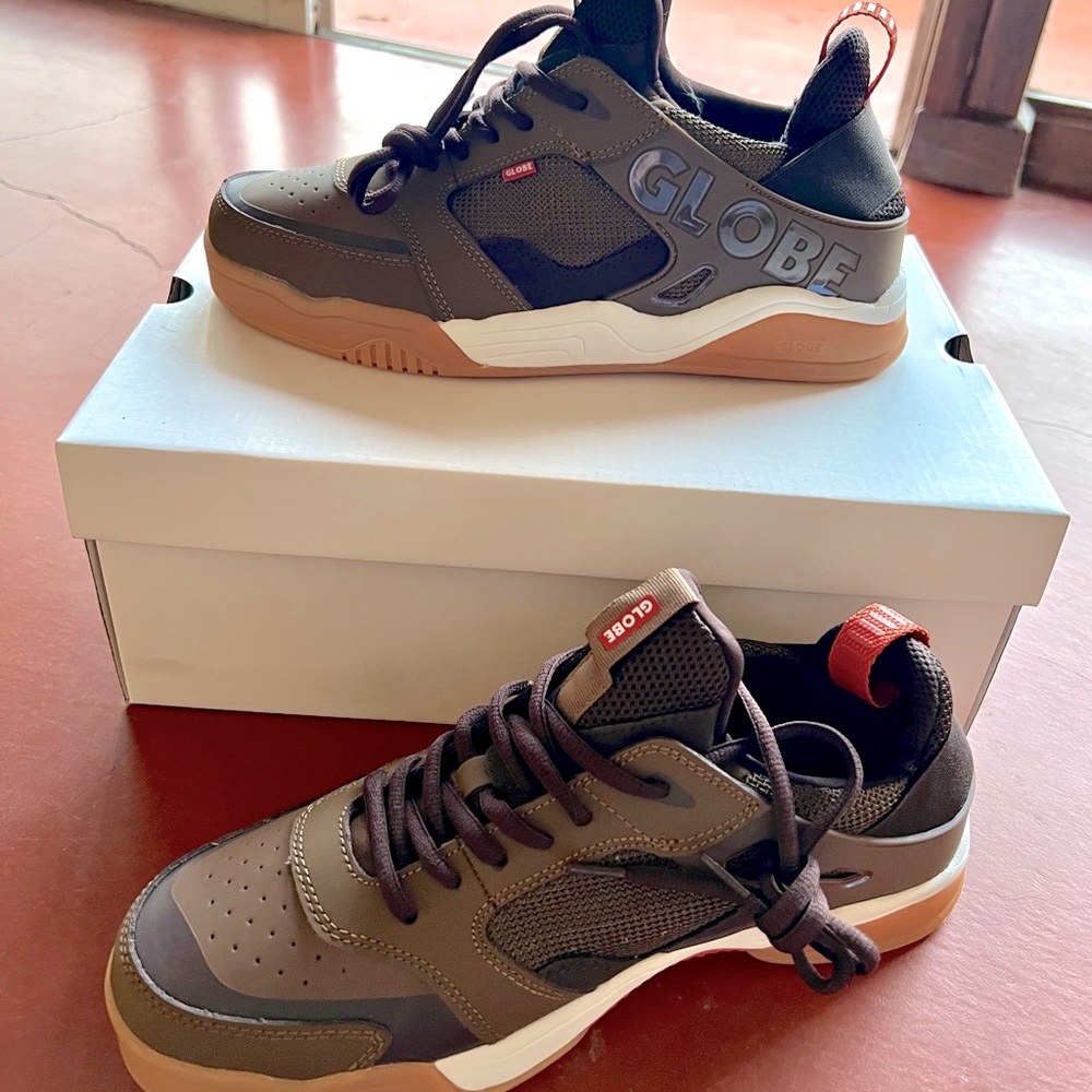 Globe shoes (skater shoes)